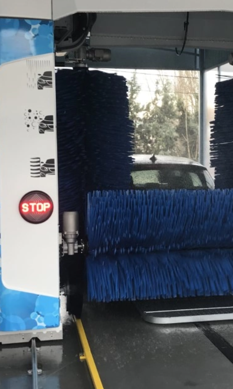 Disponemos de espacio para la limpieza de vehículos. Estaciones de Servicio Ruiz en Haro.